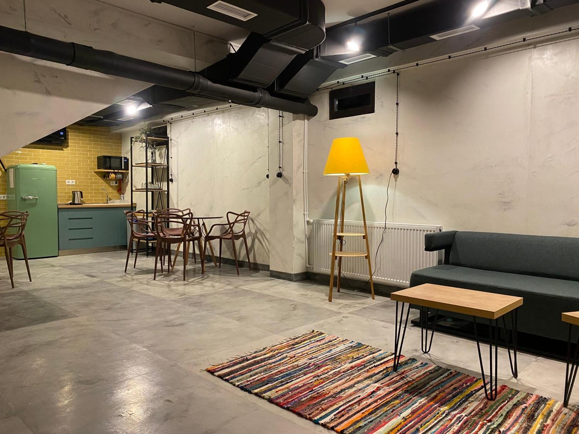 Dorm Kutaisi Hostel ภายนอก รูปภาพ